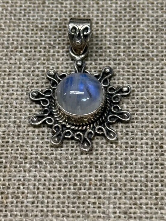 Jewelry - Sterling Silver Artisan Sri Lankan Moonstone Pendant